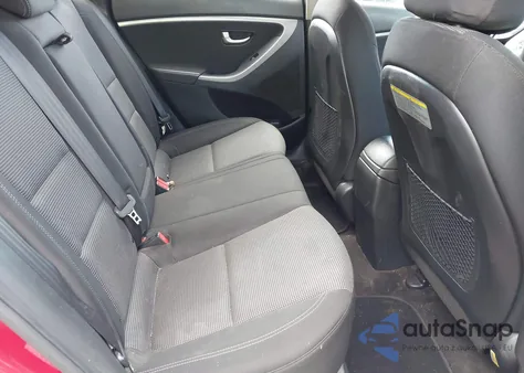 2017 Hyundai Elantra Gt z USA, uszkodzony, nr VIN KMHD35LH7HU374631